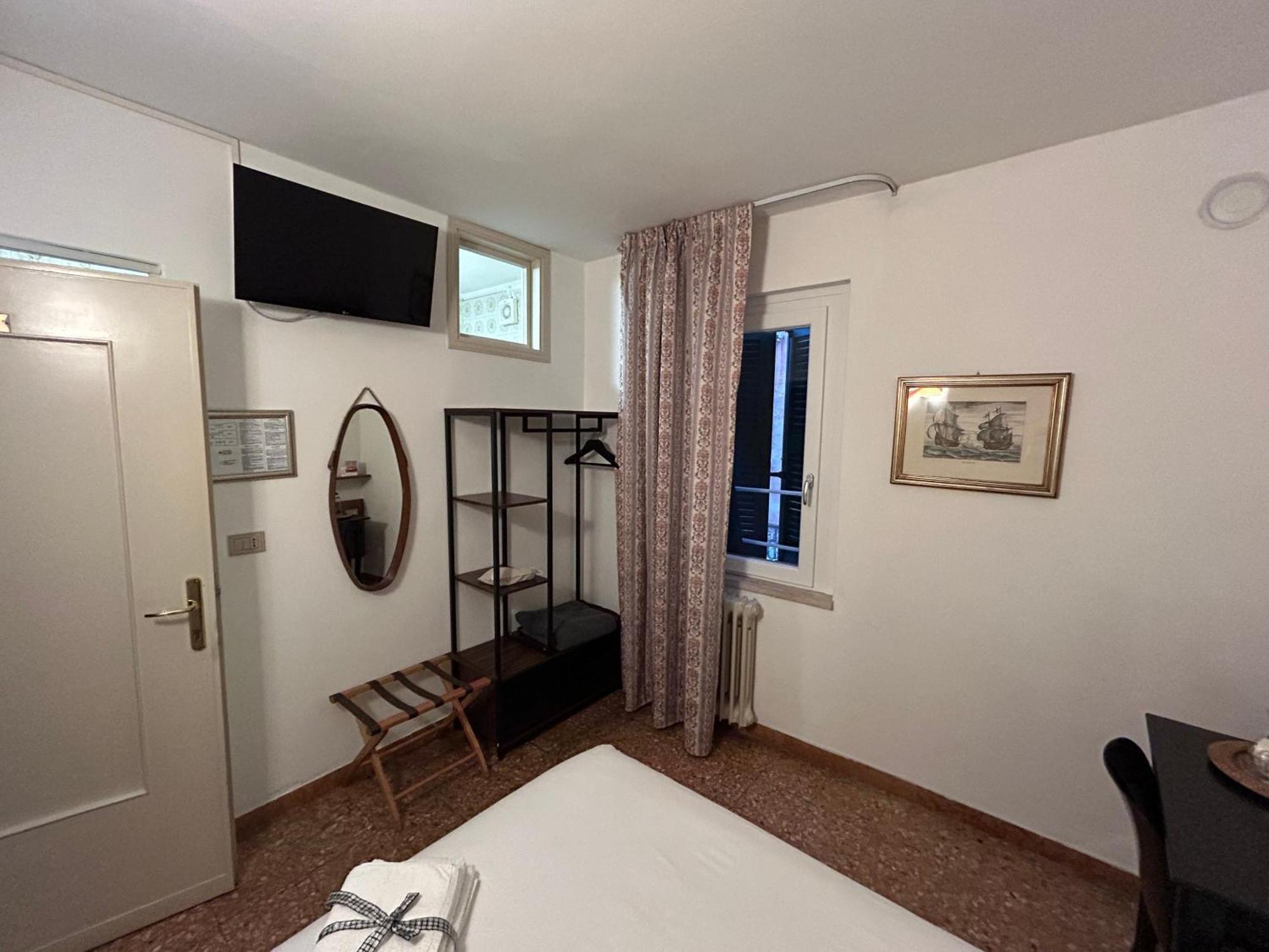 Albergo Da Pina Lazise Exterior foto